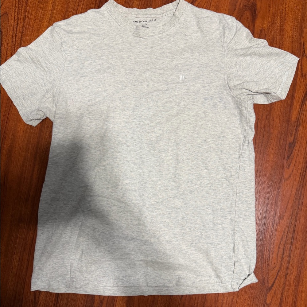 American Eagle Outfitters Light Gray Short Sleeve Tee